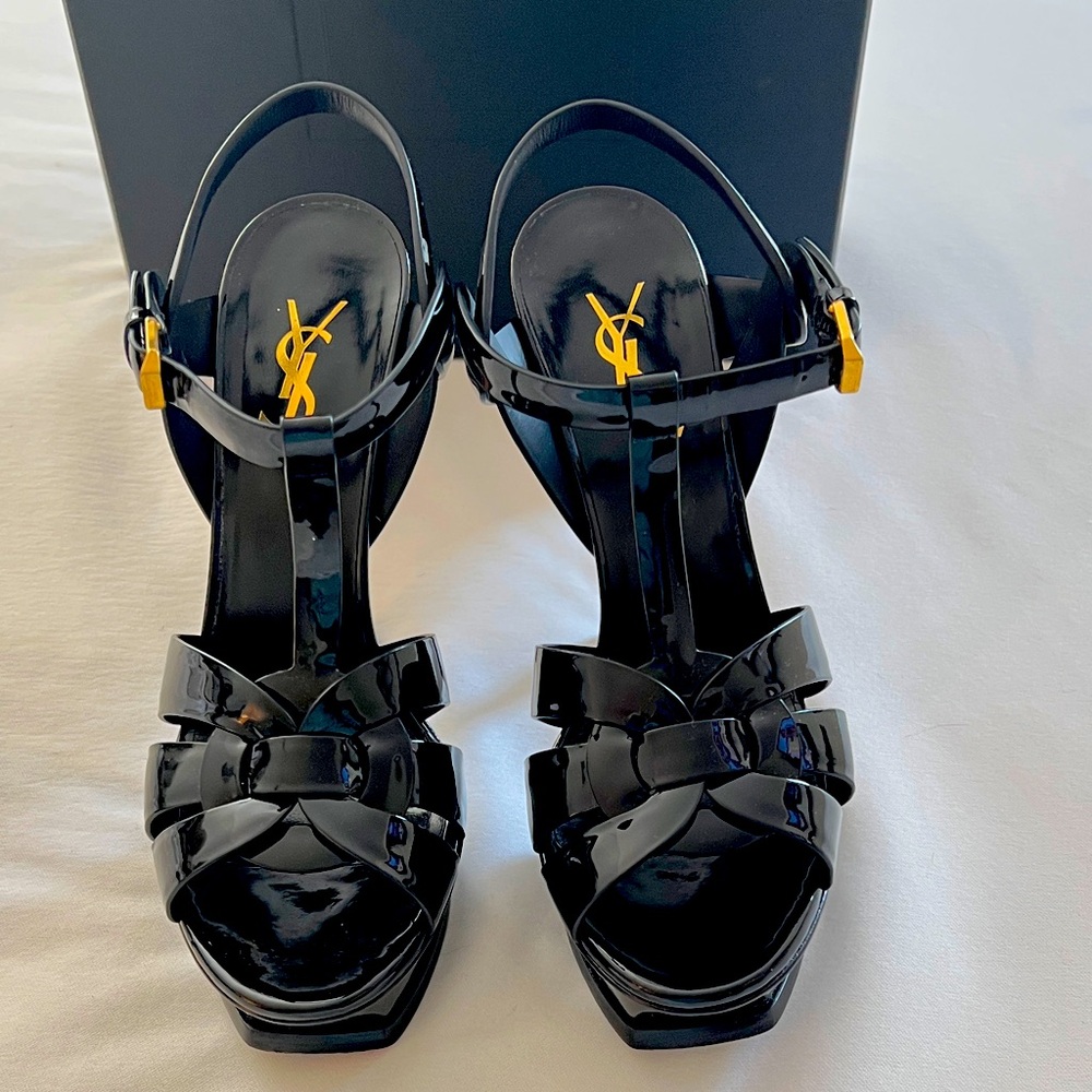 ❤️ Yves Saint Laurent Tribute 105 Patent Leather Black Platform Heels